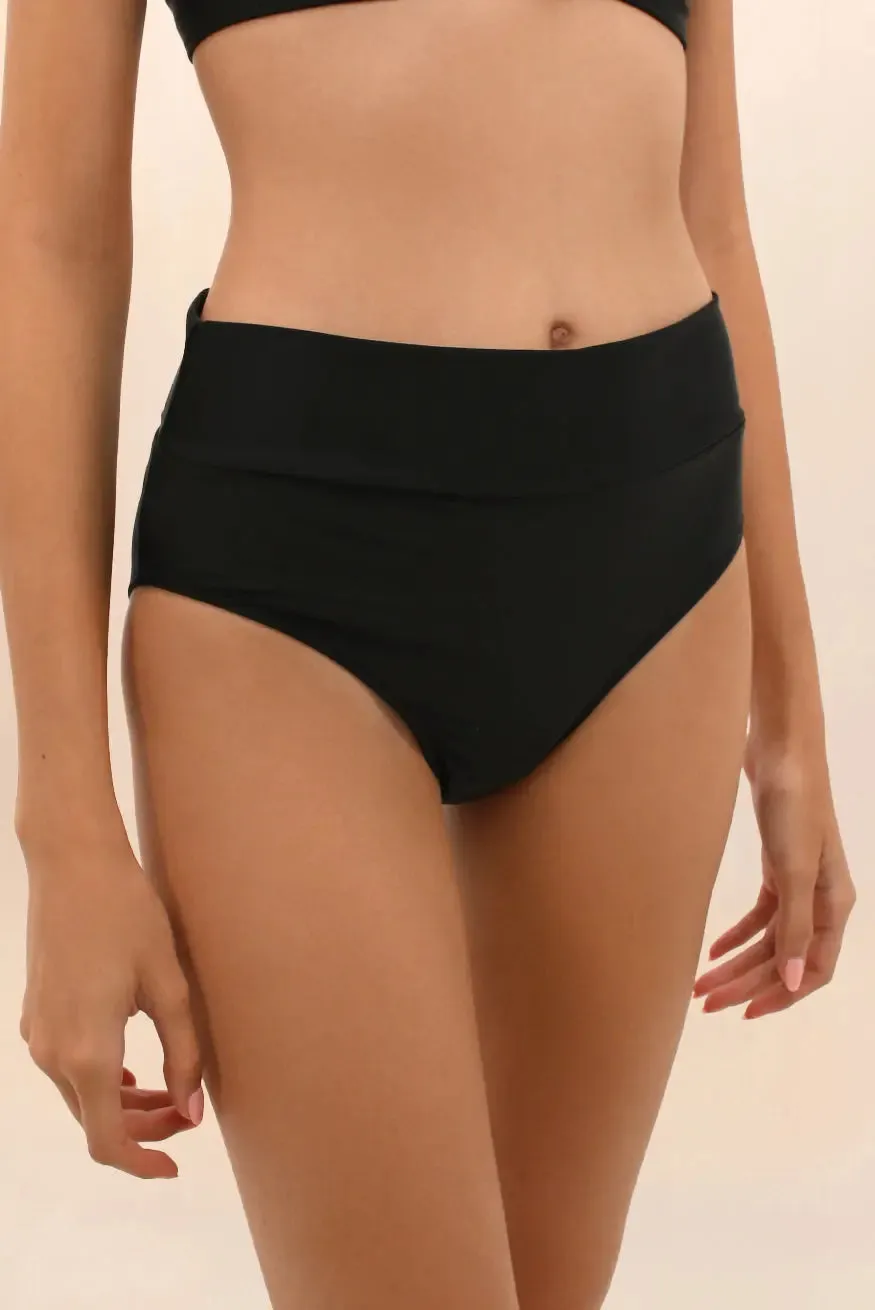 BLACK GIRDLE UNDERWEAR