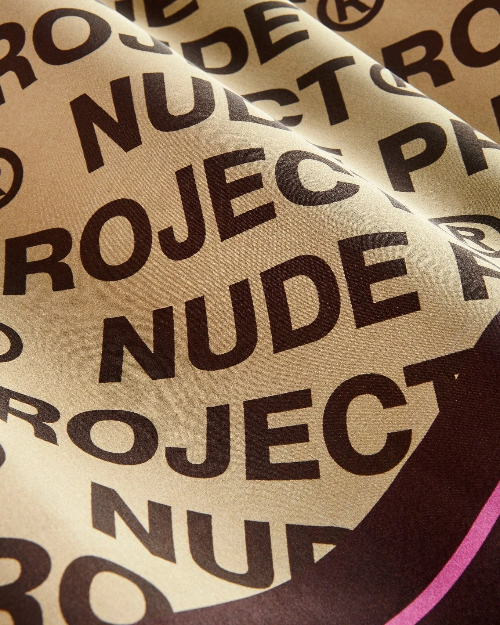 Classic Handkerchief Logo Brown