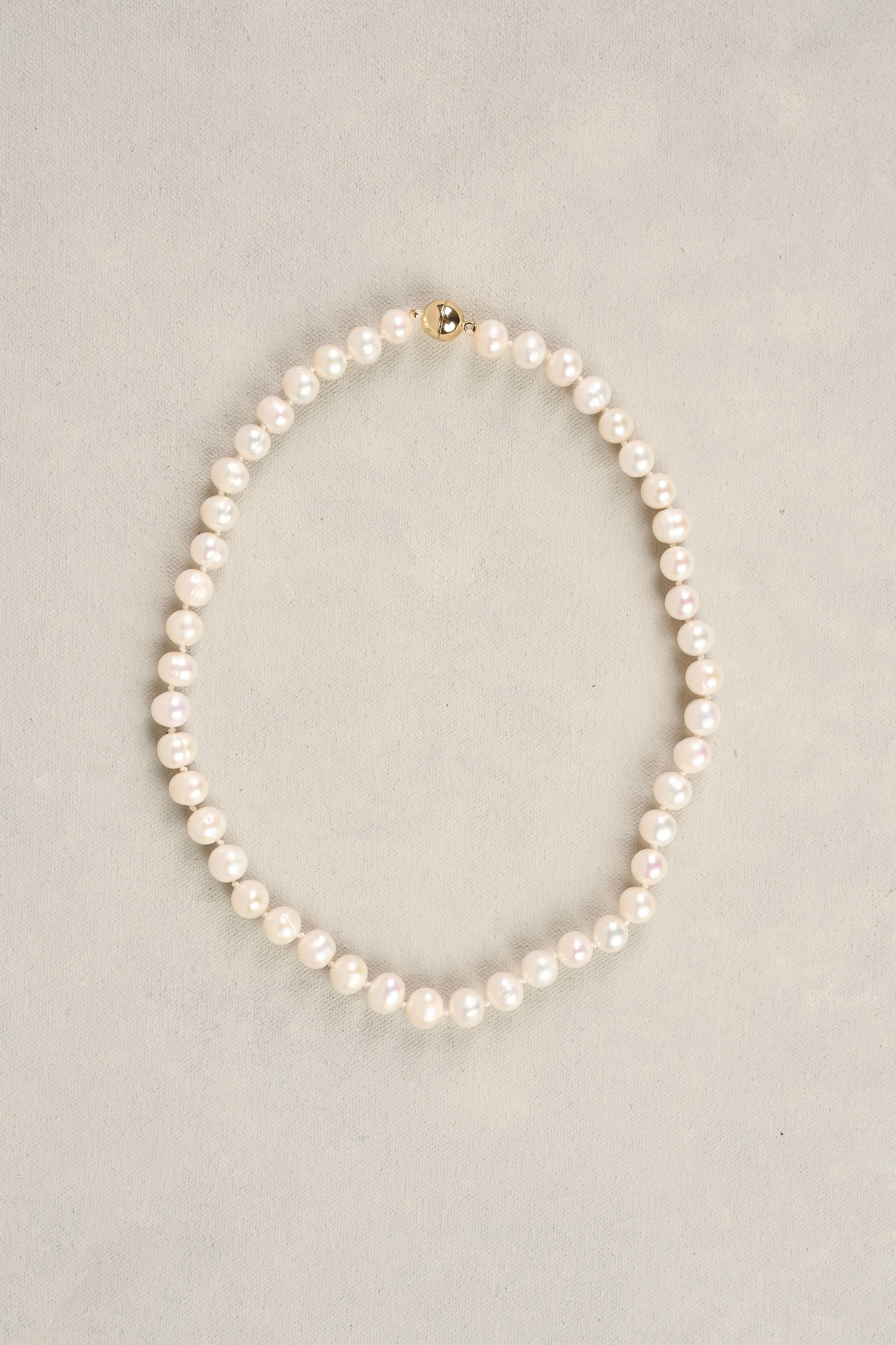 Classique Pearl Necklace - White