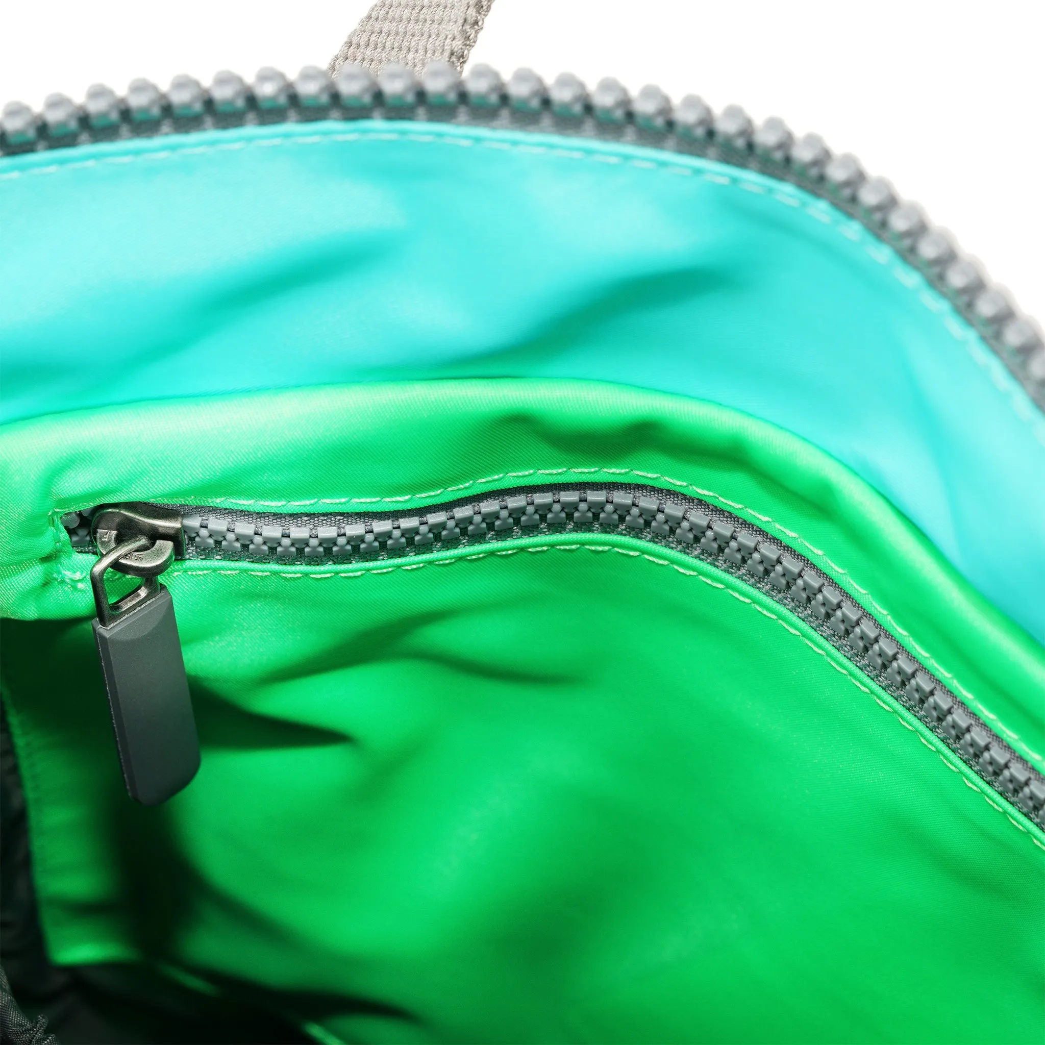 Creative Waste Bantry B Shamrock / Capri Recycled Nylon