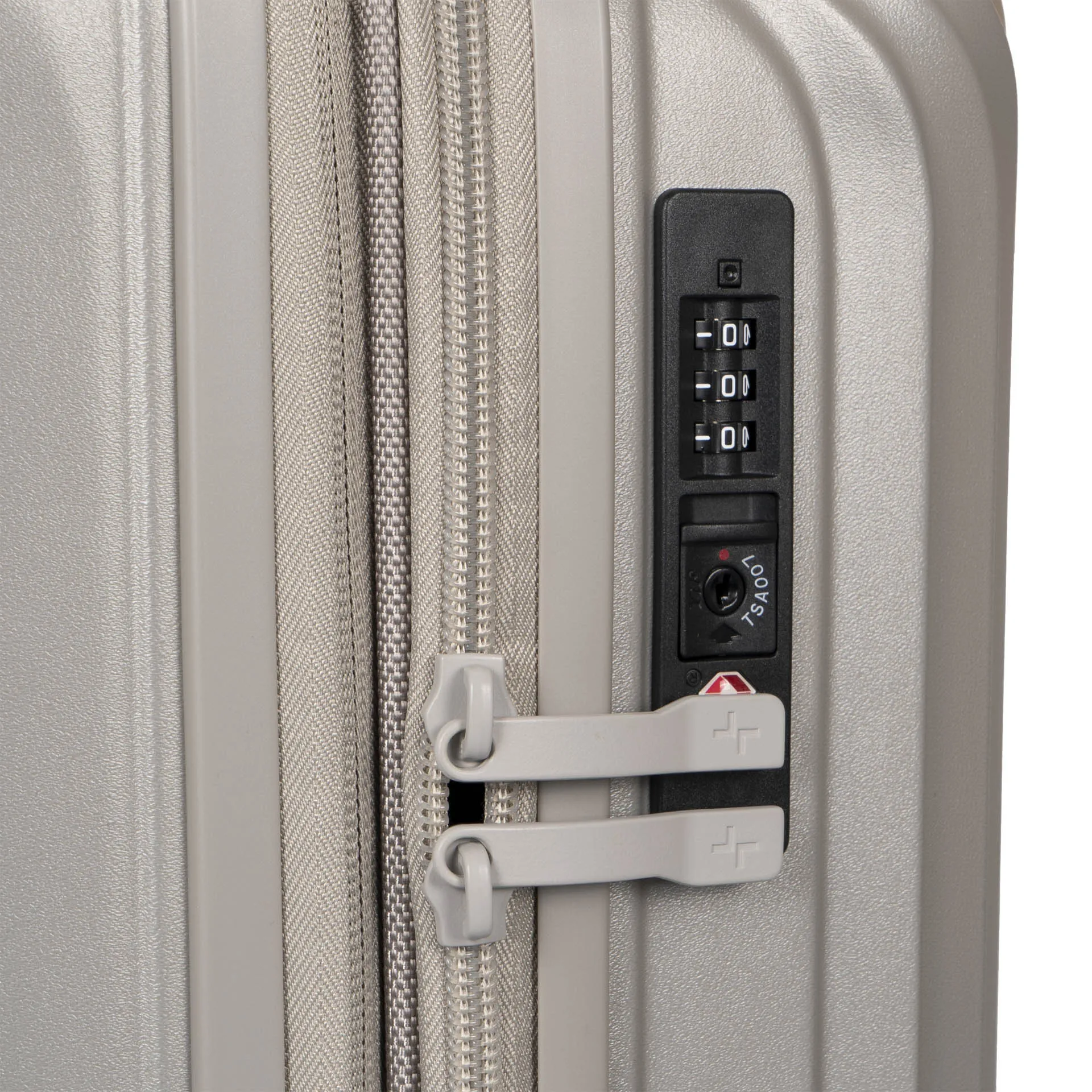 Dune Hardside 21.5in Carry-On Luggage