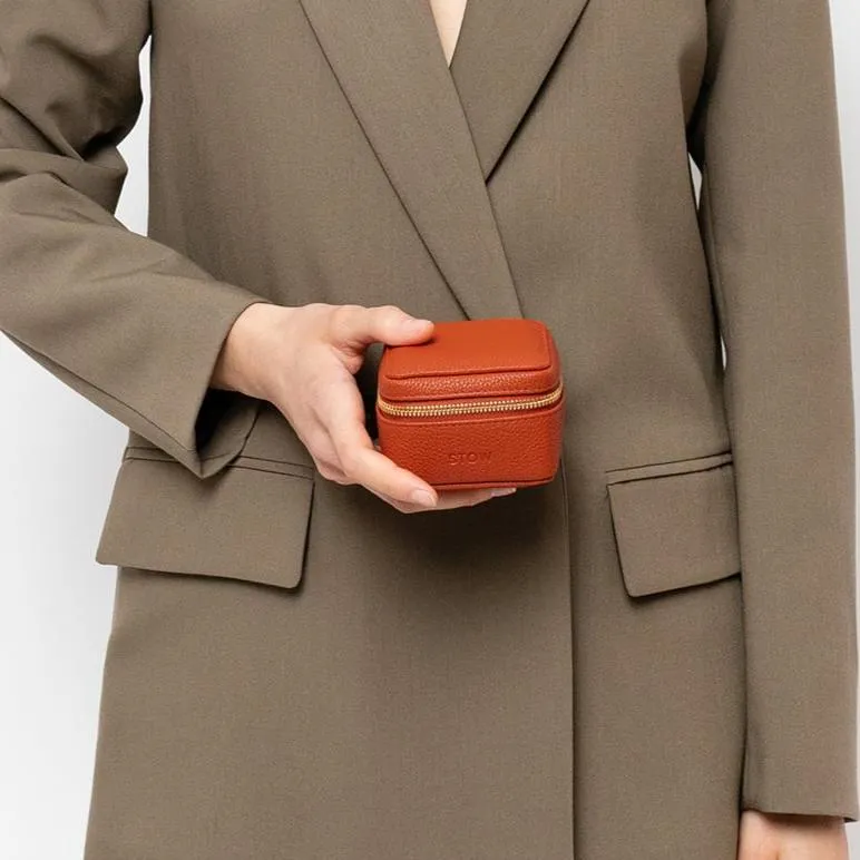 Hester Essentials Case
