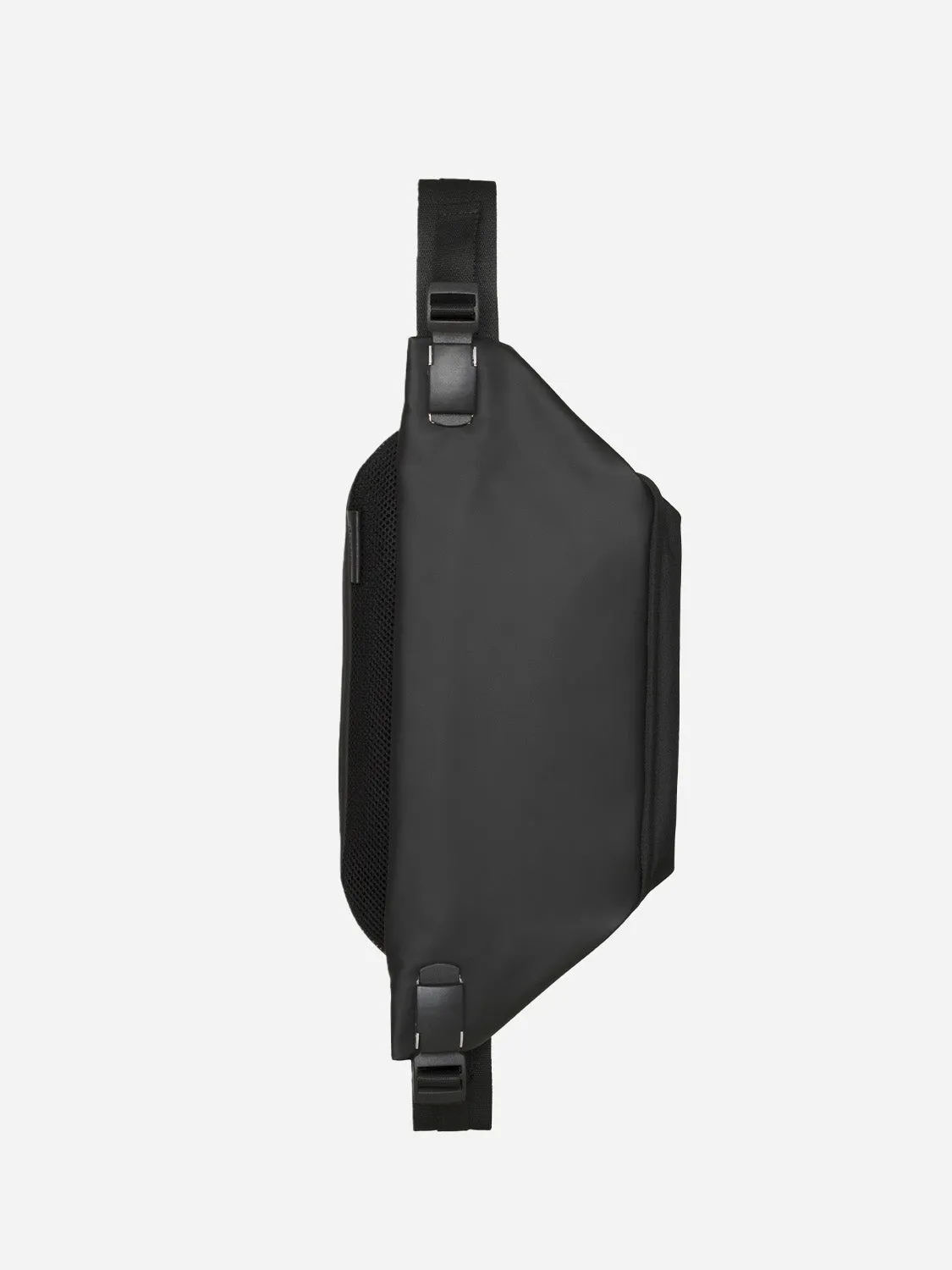 Isarau M Obsidian Black
