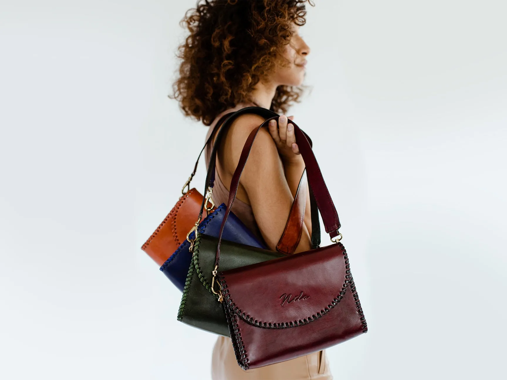Nila Classic Sculpted Bag