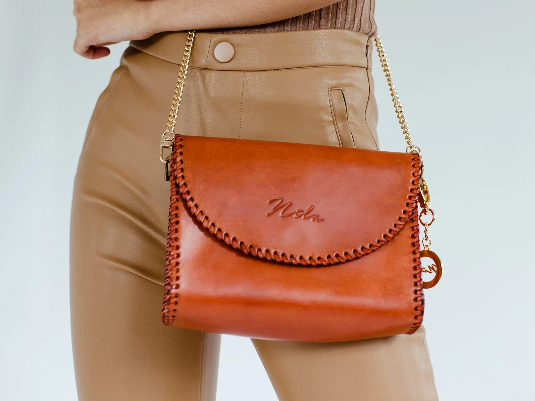 Nila Classic Sculpted Bag