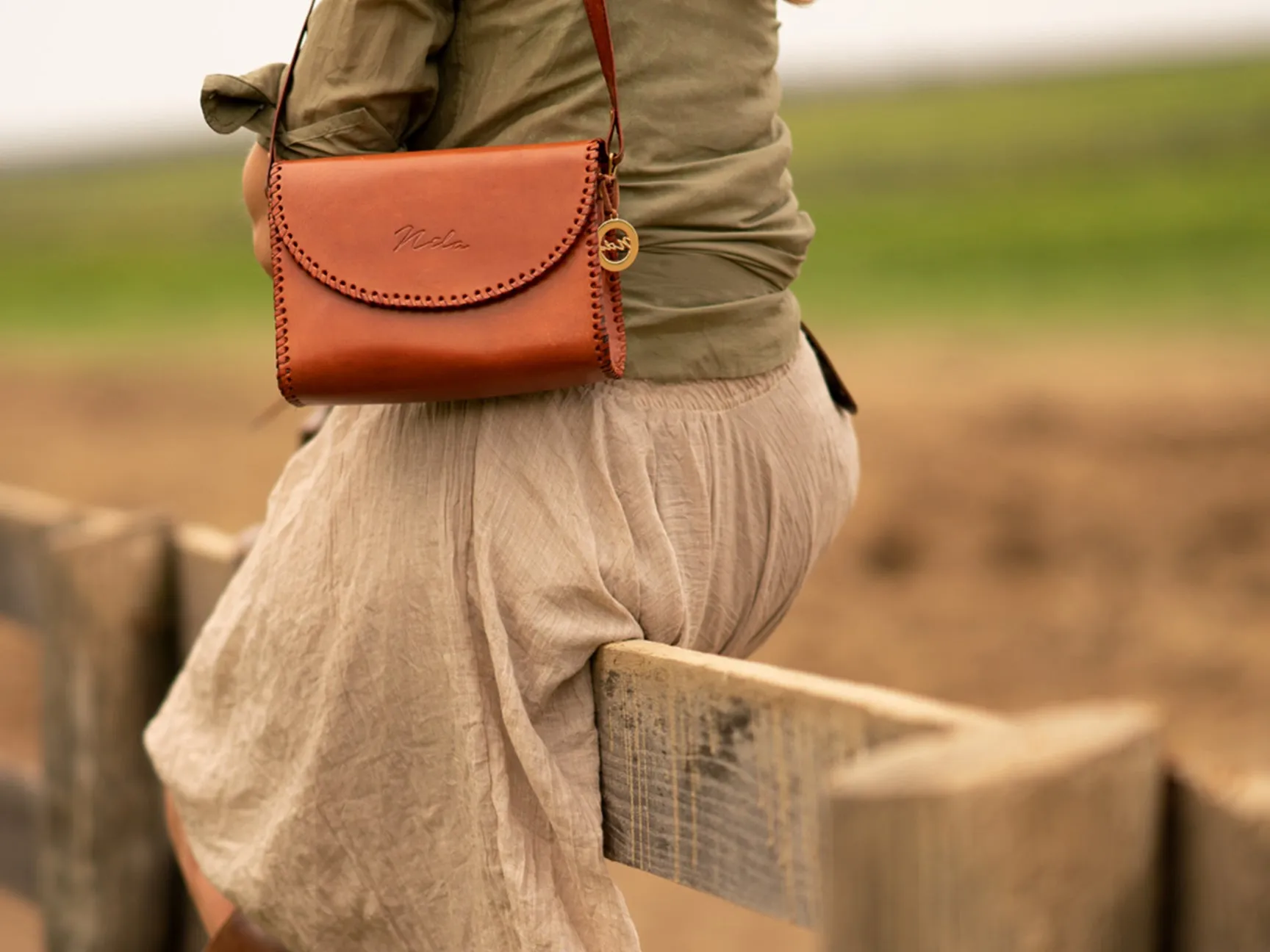Nila Classic Sculpted Bag