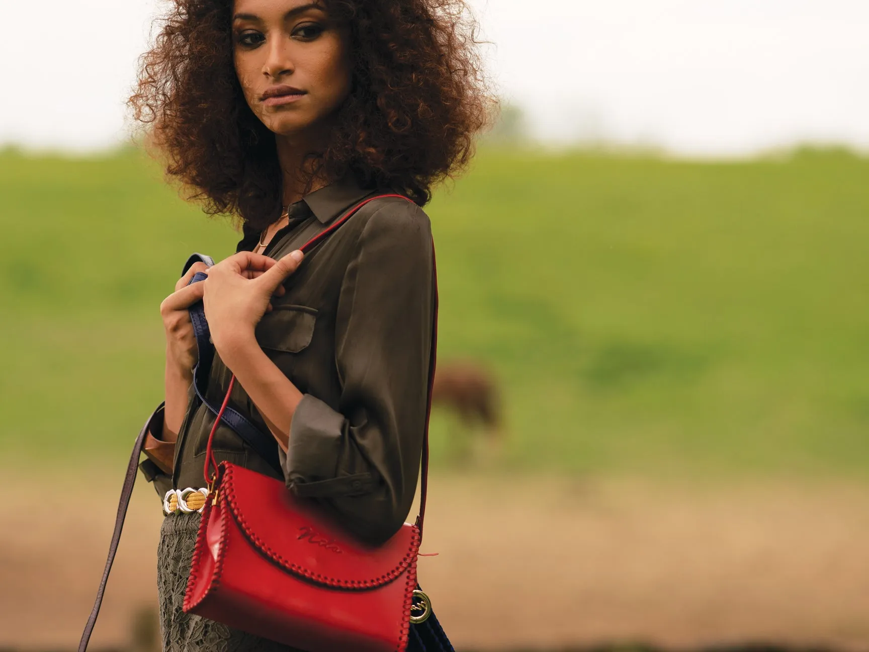 Nila Classic Sculpted Bag