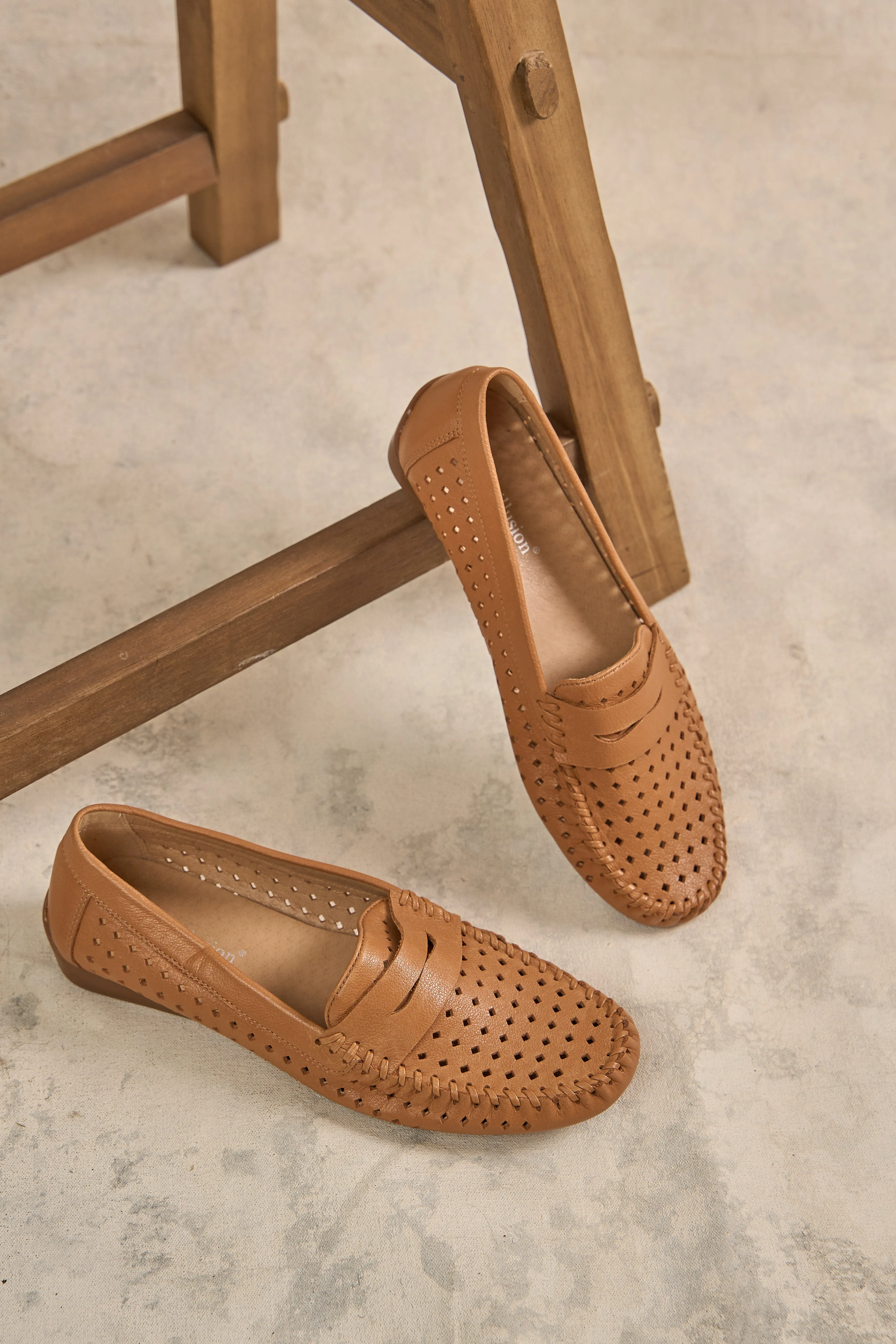 Perforated Leather Loafer - Tan