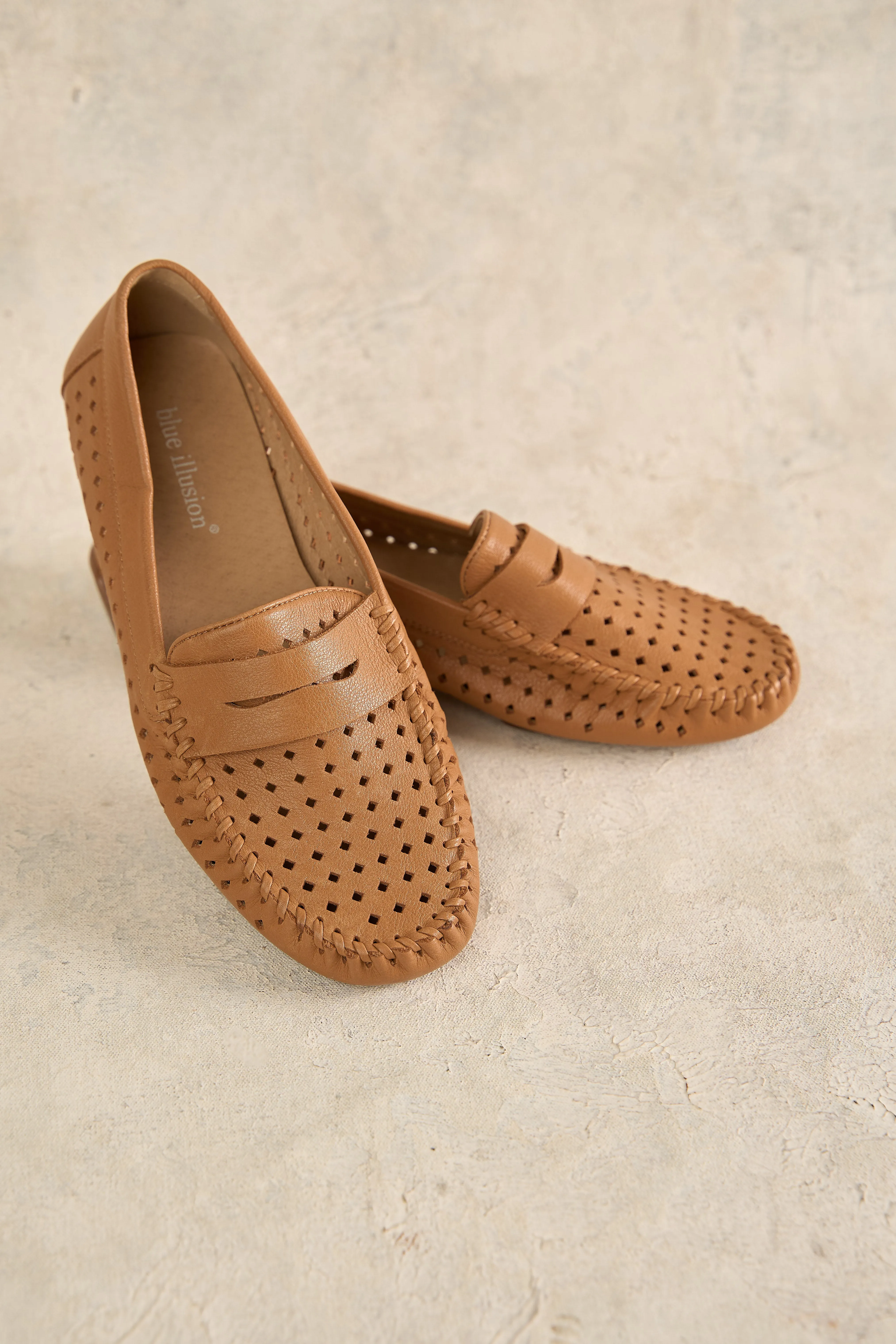 Perforated Leather Loafer - Tan