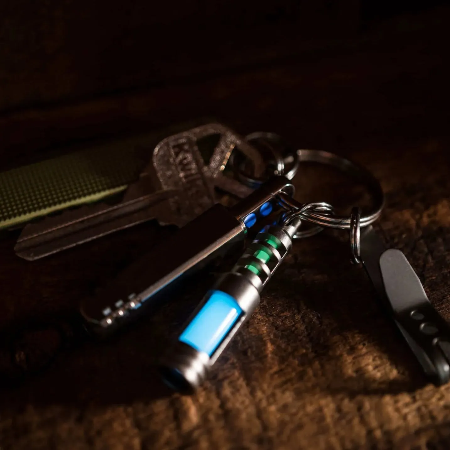 TEC-SCR Isotope Chain Reaction Fob
