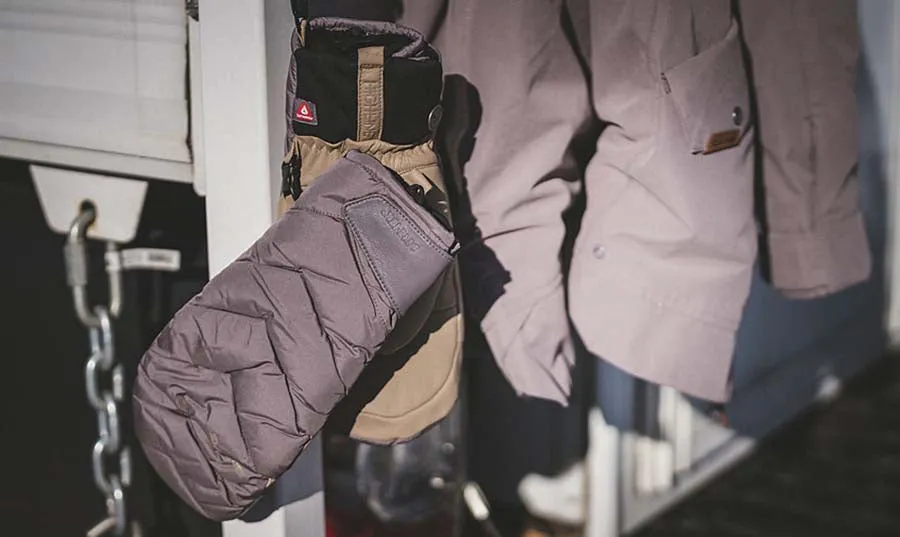 Tundra GORE-TEX Mitt - Women's